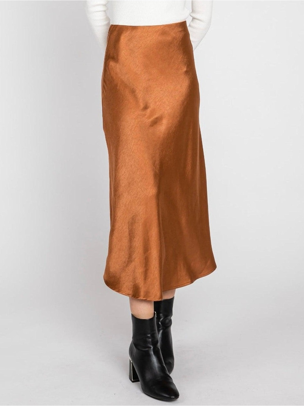 Rue Sophie Satin Skirt in Rust Size Medium NWT